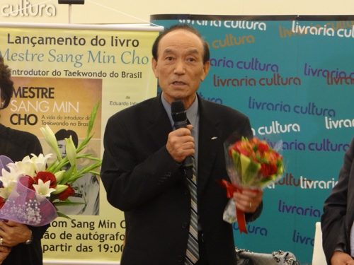 Sang Min Cho no lançamento de seu livro em 2014